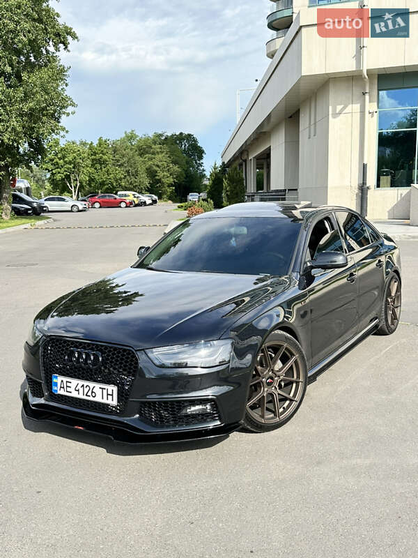 Audi A4 2014