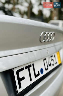 Седан Audi A4 2000 в 