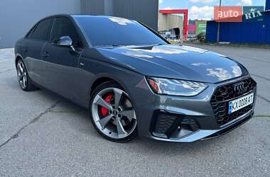 Седан Audi A4 2022 в 