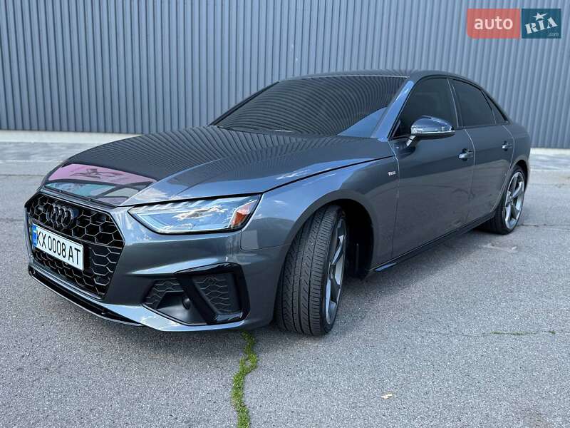 Седан Audi A4 2022 в Харкові
