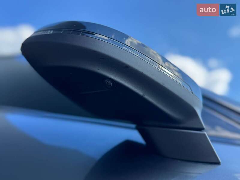 Седан Audi A4 2022 в Харкові