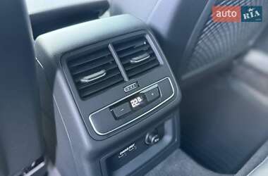Седан Audi A4 2022 в Харкові