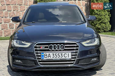 Седан Audi A4 2014 в 