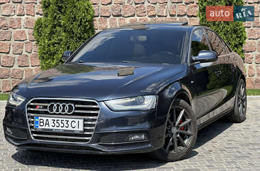 Седан Audi A4 2014 в 