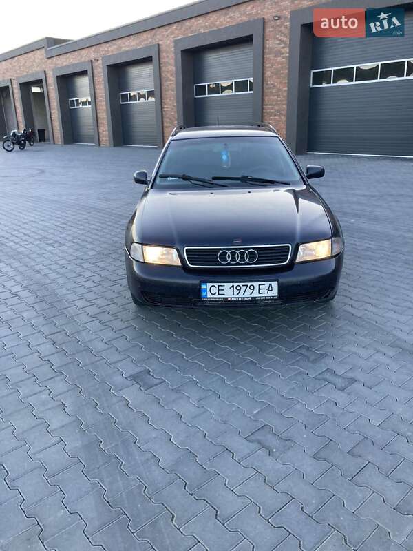 Універсал Audi A4 1997 в Чернівцях