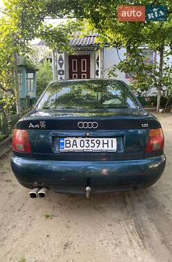 Седан Audi A4 1996 в 