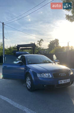 Седан Audi A4 2002 в Рівному