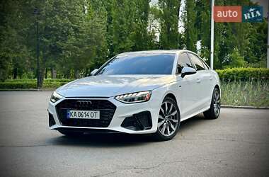 Седан Audi A4 2019 в 
