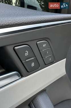 Седан Audi A4 2019 в 