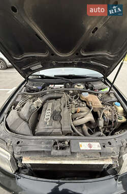 Седан Audi A4 1997 в 