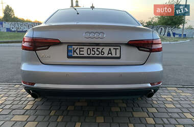 Седан Audi A4 2015 в 
