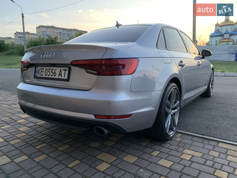 Седан Audi A4 2015 в Кривому Розі