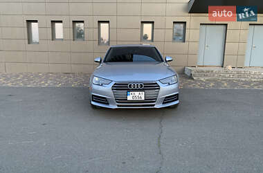 Седан Audi A4 2015 в 