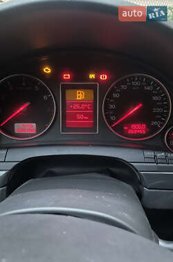 Седан Audi A4 2003 в 
