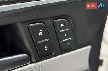 Седан Audi A4 2018 в 