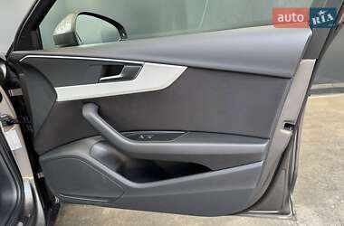 Седан Audi A4 2021 в 