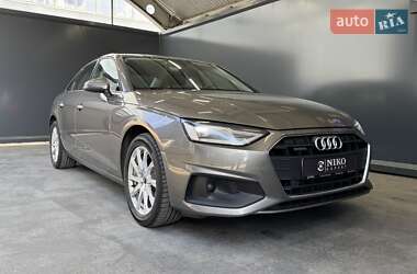 Седан Audi A4 2021 в 