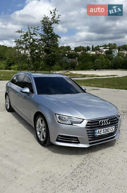 Универсал Audi A4 2016 в 