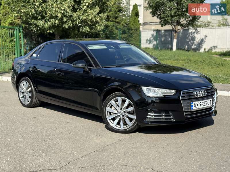 Седан Audi A4 2016 в Харькове