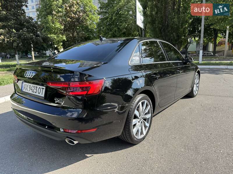 Седан Audi A4 2016 в Харькове