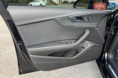 Седан Audi A4 2016 в 