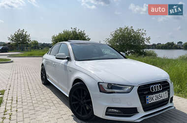 Седан Audi A4 2014 в 