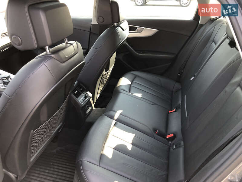 Седан Audi A4 2017 в Запорожье