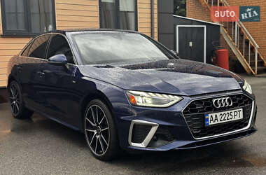 Седан Audi A4 2021 в 