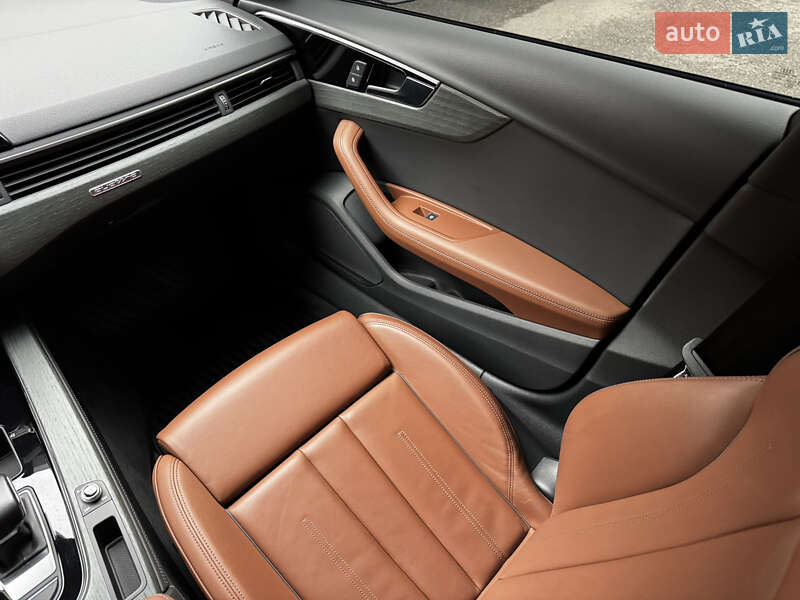 Седан Audi A4 2021 в Києві