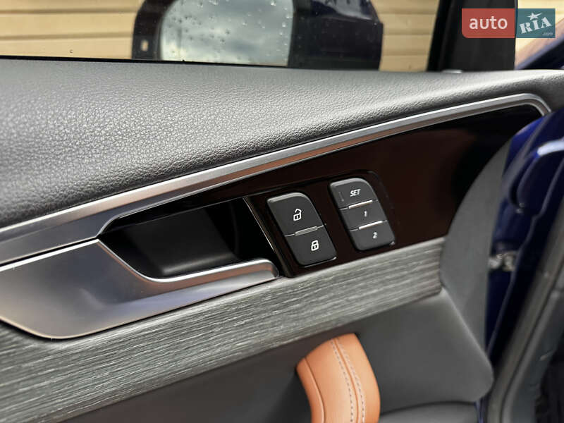 Седан Audi A4 2021 в Києві