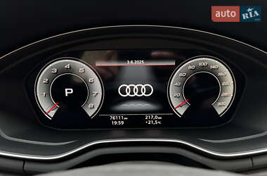 Седан Audi A4 2021 в 