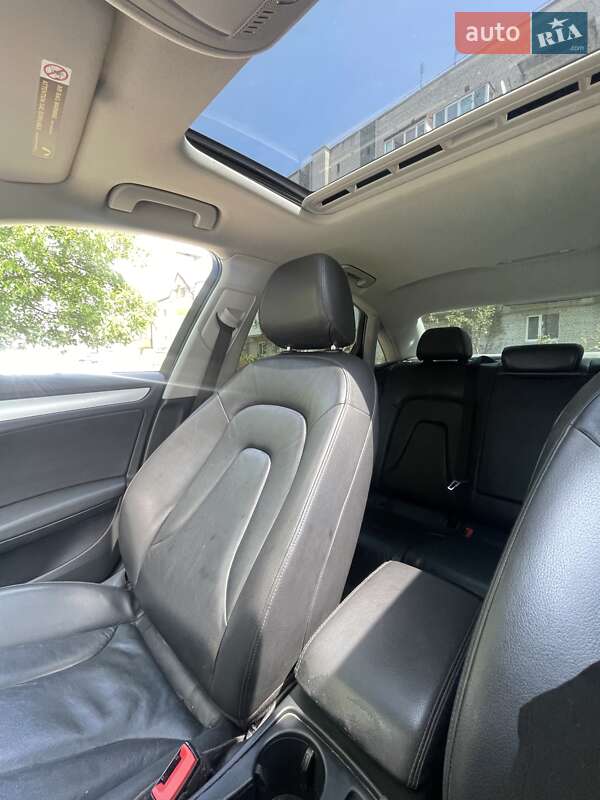Седан Audi A4 2014 в Стрые
