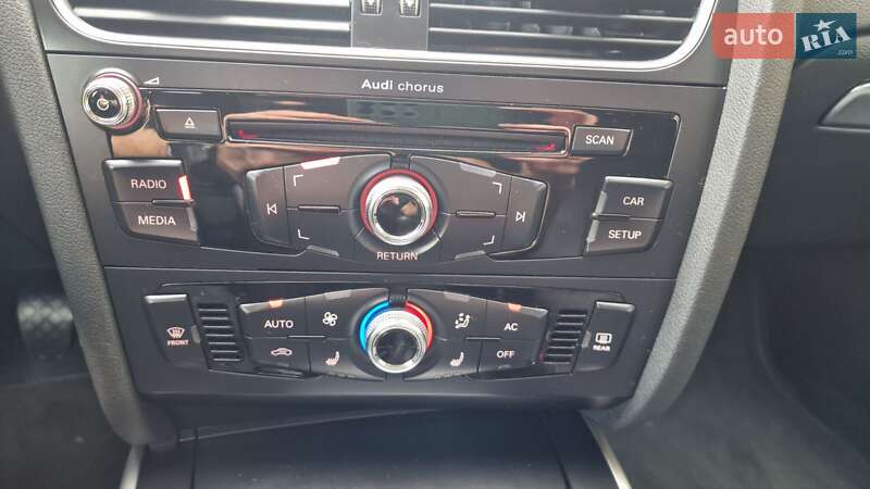 Седан Audi A4 2012 в Черновцах