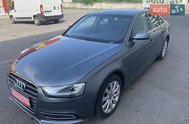 Седан Audi A4 2013 в 