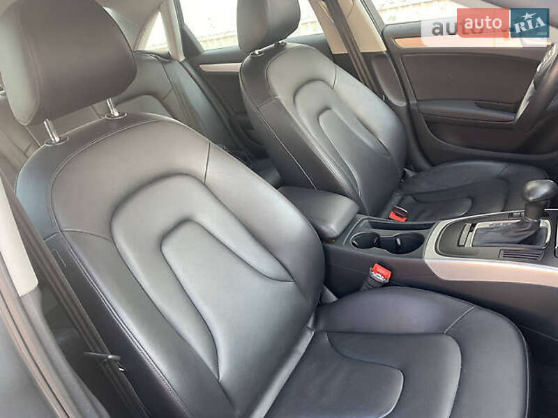 Седан Audi A4 2013 в Кролевці