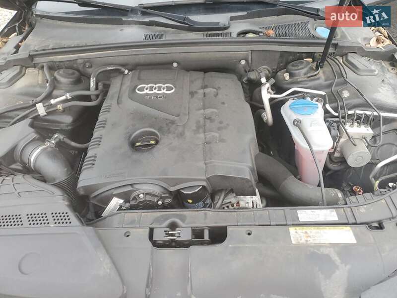 Седан Audi A4 2016 в Львові
