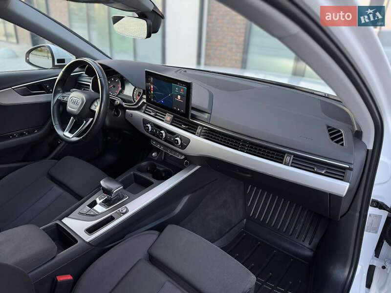 Универсал Audi A4 2021 в Тернополе