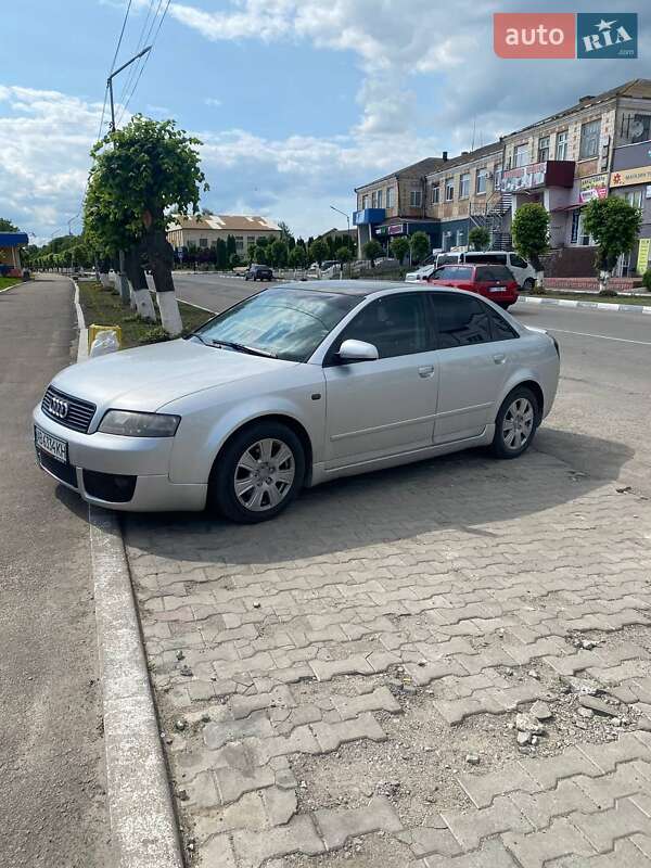 Седан Audi A4 2001 в Ладыжине