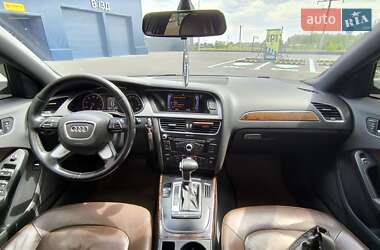 Седан Audi A4 2012 в 