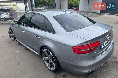 Седан Audi A4 2015 в 