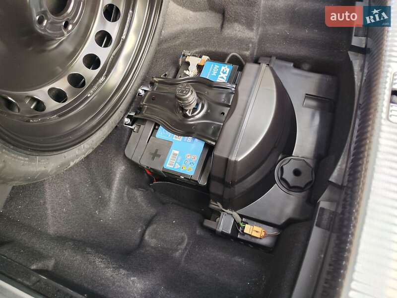 Универсал Audi A4 2016 в Львове