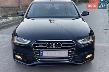 Седан Audi A4 2014 в 