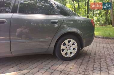 Седан Audi A4 2001 в 