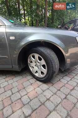 Седан Audi A4 2001 в 