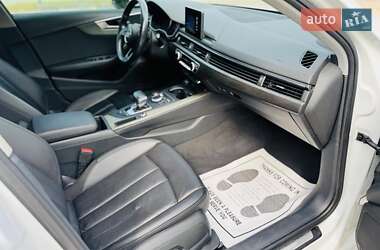 Седан Audi A4 2019 в 