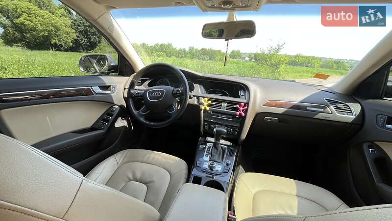 Седан Audi A4 2014 в Ямполе
