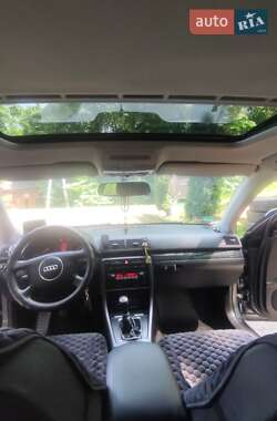Седан Audi A4 2001 в 