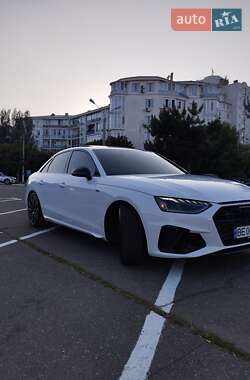Седан Audi A4 2023 в 