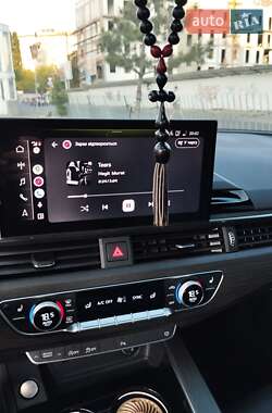 Седан Audi A4 2023 в 