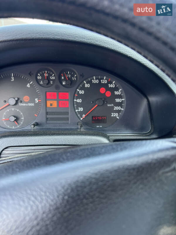 Універсал Audi A4 1997 в Чернівцях